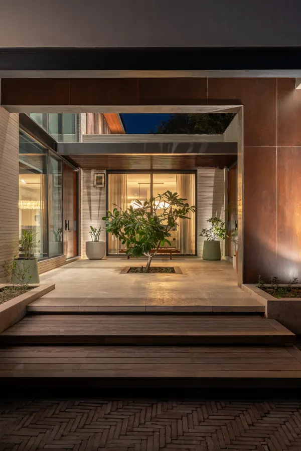 206-W — Residential architectural photography, Lahore