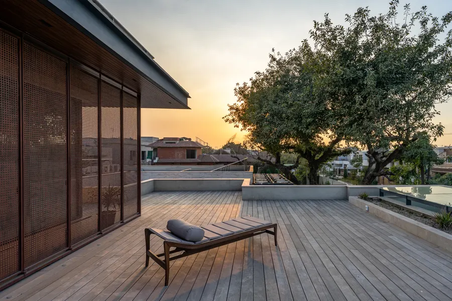206-W — Residential architectural photography, Lahore