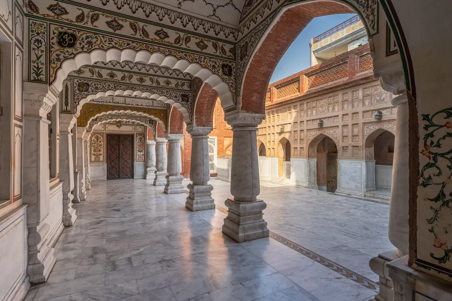 Baba Hassan Din Shrine — Religious architectural photography, Lahore