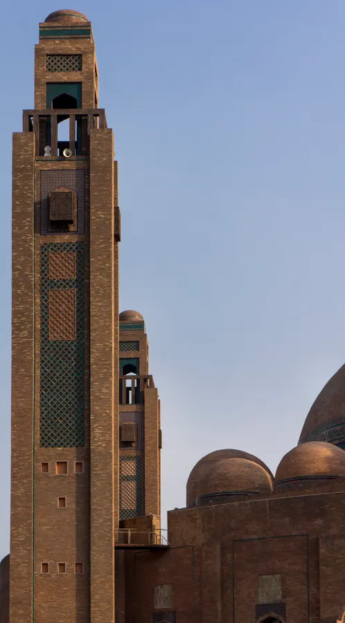 Grand Mosque Bahria Town — Religious architectural photography, Lahore