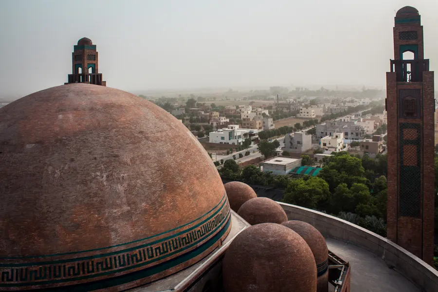 Grand Mosque Bahria Town — Religious architectural photography, Lahore