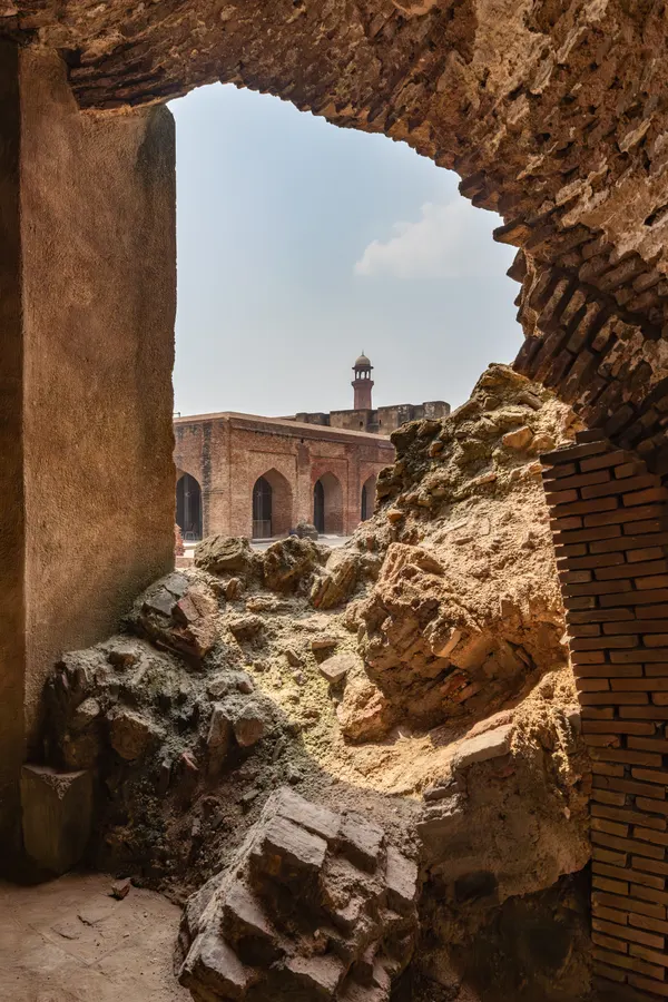 Lahore Biennale 03 — Art architectural photography, Lahore